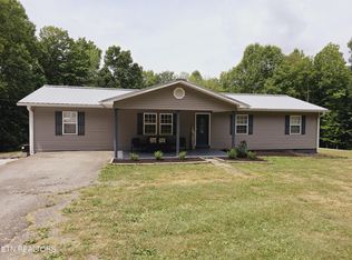 898 Phillips Loop Rd, Helenwood, TN 37755