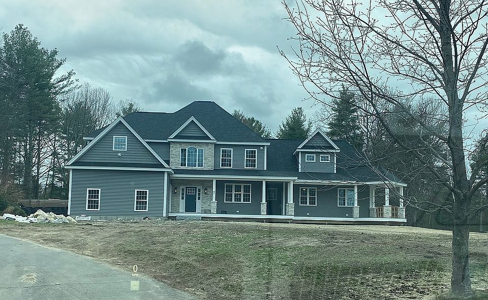 1st image of 7 Preserve Dr