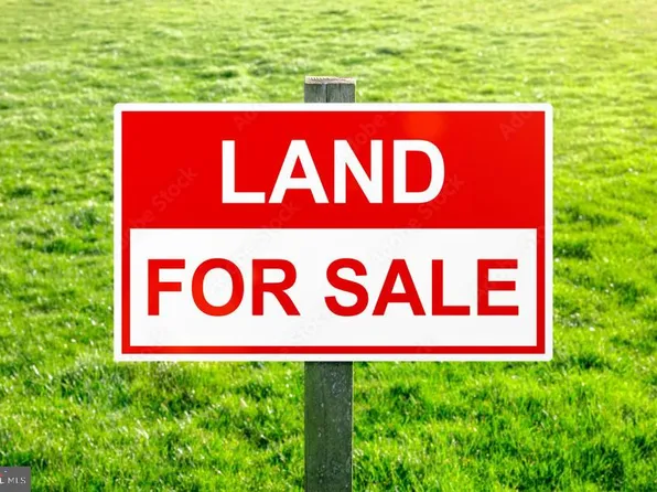 2 Susquehanna Trl, Seven Valleys, PA 17360