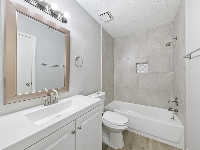 10530 Rippling Fields Dr — Photo 24