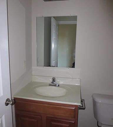 5th image of 136 Penn Oak Dr