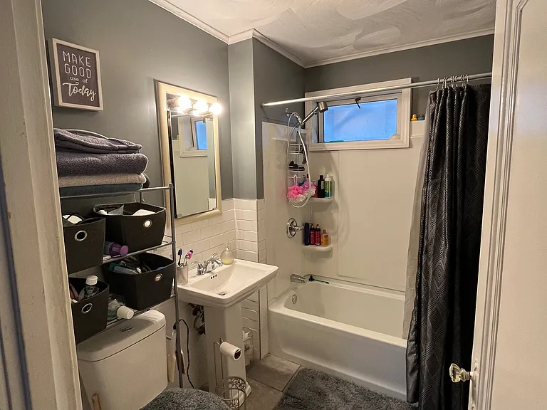 1216 Hammond Ave — Photo 3