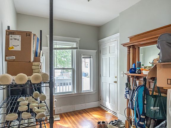 5th image of 27 Paulina St #1