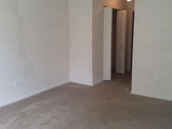4th image of 1811 Village Green Blvd APT 205