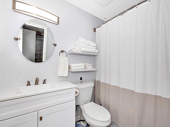 5th image of 4953 Pine St NW #1