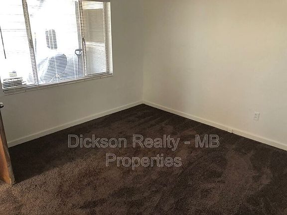 4th image of 660 Wilson Ave APT B