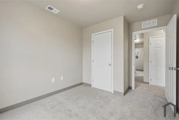 1517 Avenue A #2 — Photo 25
