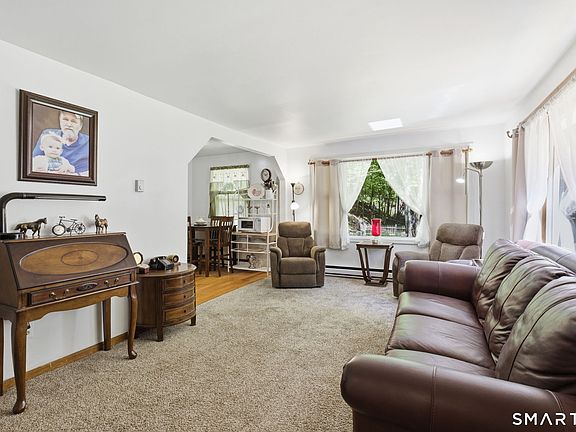 4th image of 59 Hinckley Street