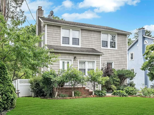 13 Leonard Place, Sea Cliff, NY 11579