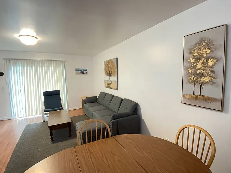 1396 Hunters Rd #G — Photo 17