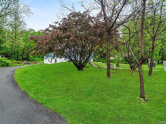 3rd image of 15 Riley Road
