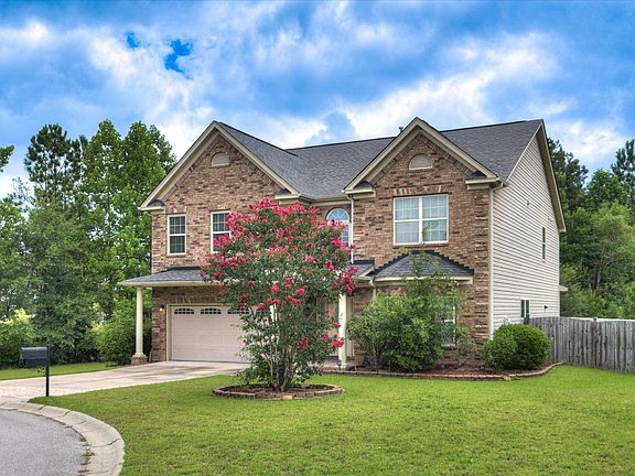 2nd image of 214 Pegonia Ln