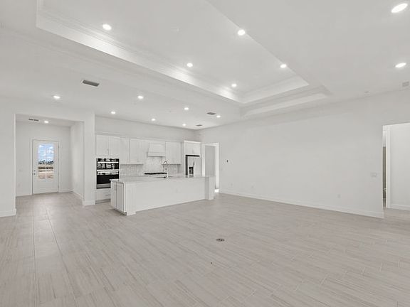 Decorative tray ceiling
