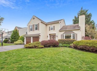 2152 W Wellington Rd, Newtown, PA 18940