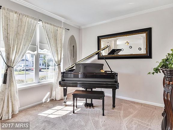 5th image of 6224 Oscar Ct