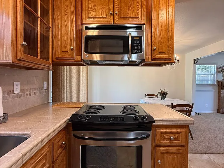 735 Patterson Rd — Photo 17