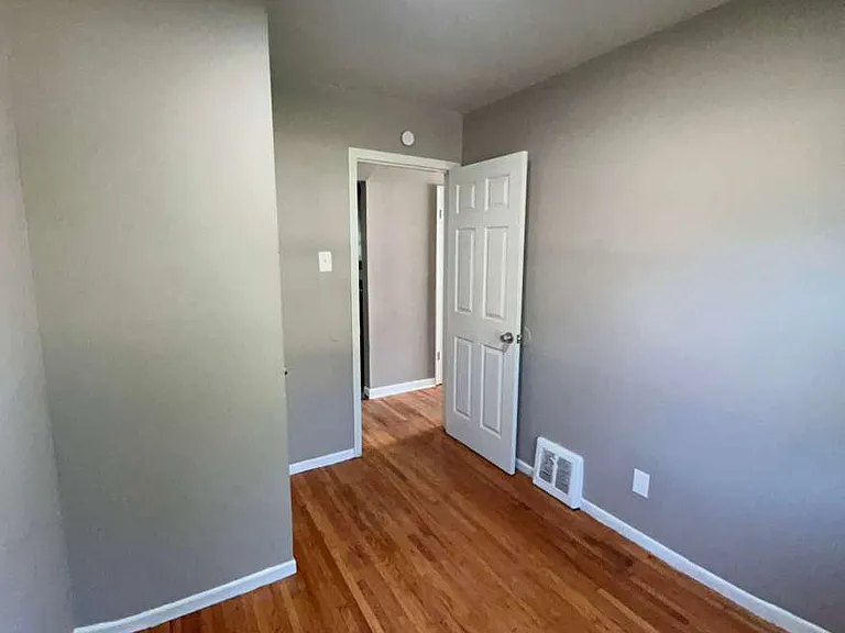 448 Midlothian Rd — Photo 7