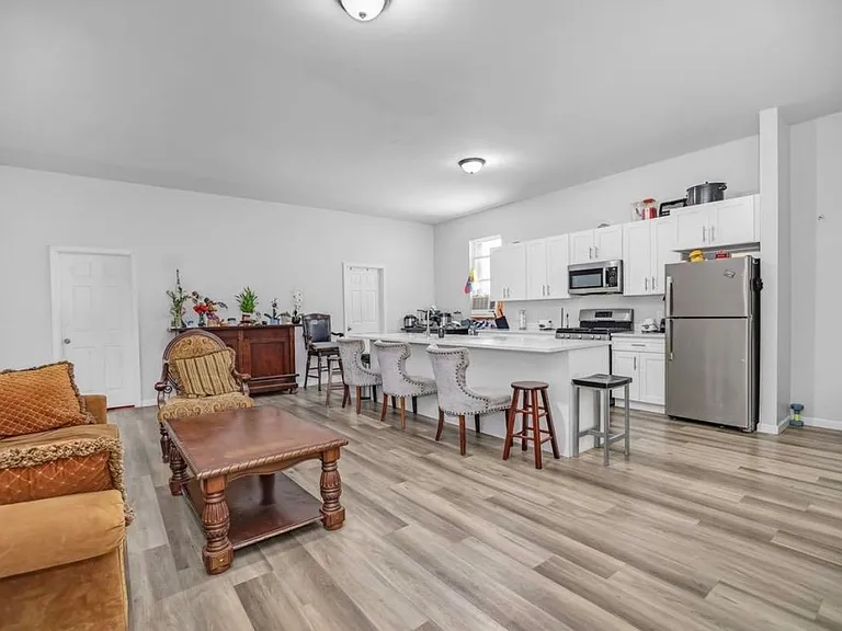 512 Monastery Pl #3 — Photo 3