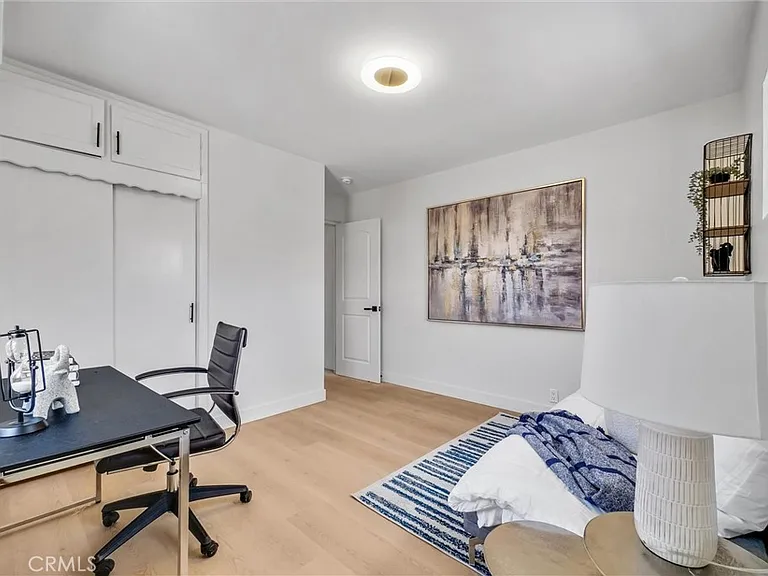 2305 Sesmas St — Photo 20