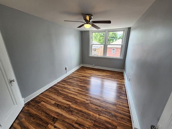 4th image of 411 Maplewood Ave APT 3