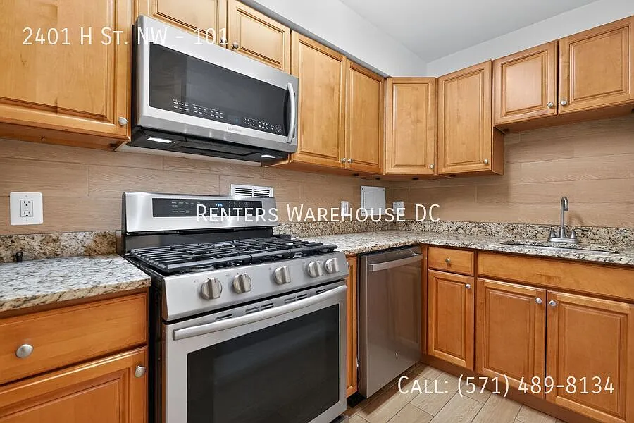 Stunning 2Bd/1Bth condo nestled in the heart of Bon Wit Plaza! All utilities Included! — Photo 4