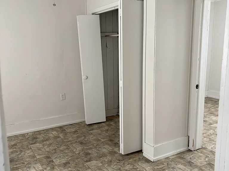 505 E Main St — Photo 7