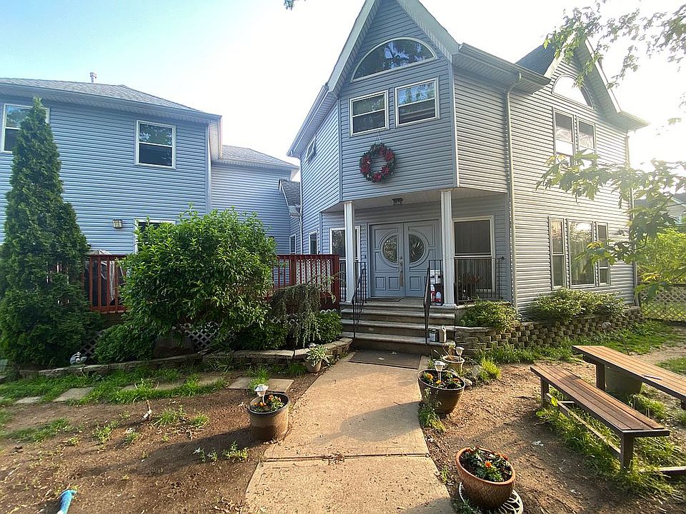2nd image of 427 Morningstar Rd