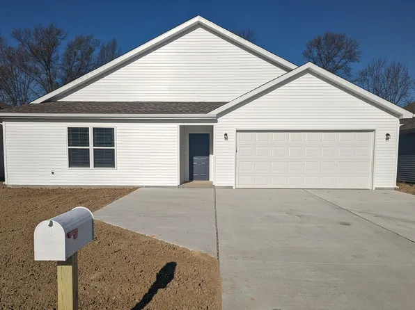 3749 Joy Cir E, Terre Haute, IN 47802