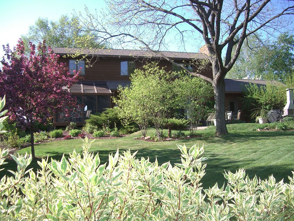 2nd image of 657 Upper Rd