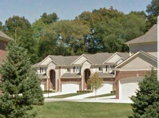 2328 Austin Dr, Shelby Township, MI 48316
