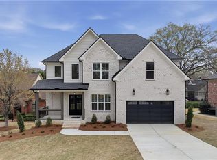 318 Vinings Walk NW, Gainesville, GA