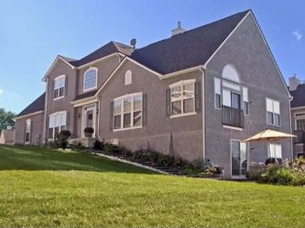 54 Vanartsdalen Dr, Washington Crossing, PA 18977