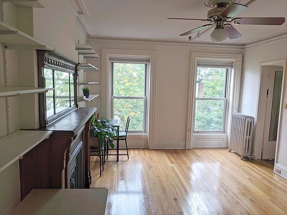 2nd image of 839 President St #2