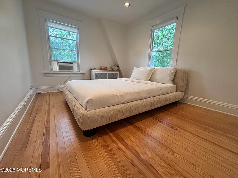 219 Elberon Blvd — Photo 9