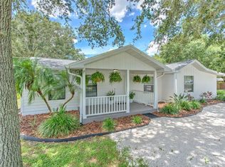 216 Old Mulrennan Rd, Valrico, FL 33594
