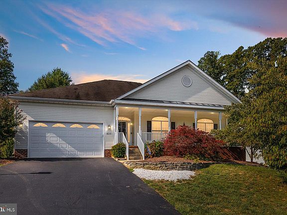 2nd image of 4210 Stonehaven Way
