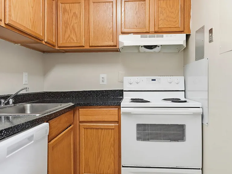 Remington Place — Photo 17