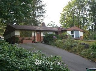 2623 NE 100th St, Seattle, WA 98125