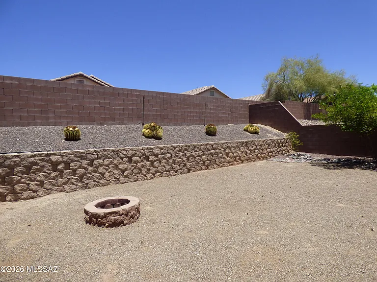 5562 W Peaceful Dove Pl — Photo 26