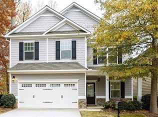 710 Pineglen Dr, Acworth, GA 30102