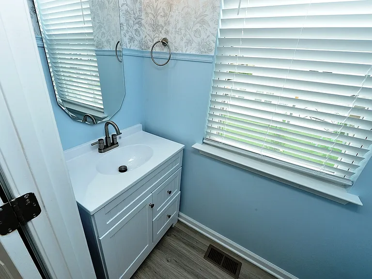 1701 Pasture Pl — Photo 22