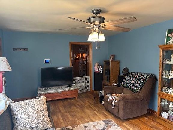 5th image of 1119 Mound St