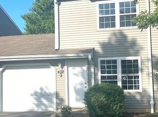 438 Meadow Hill Ln, Round Lake Beach, IL