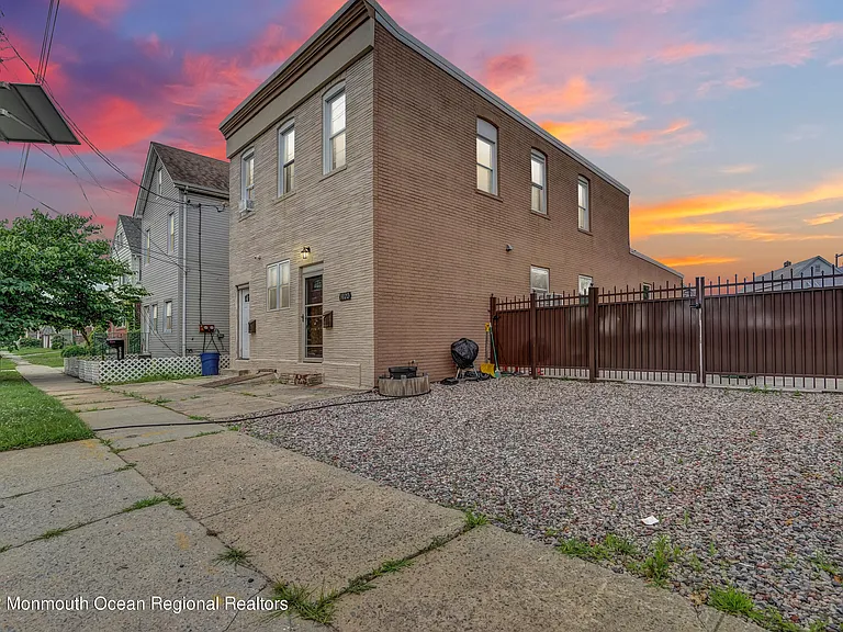 3022 S Wood Ave #1 — Photo 2