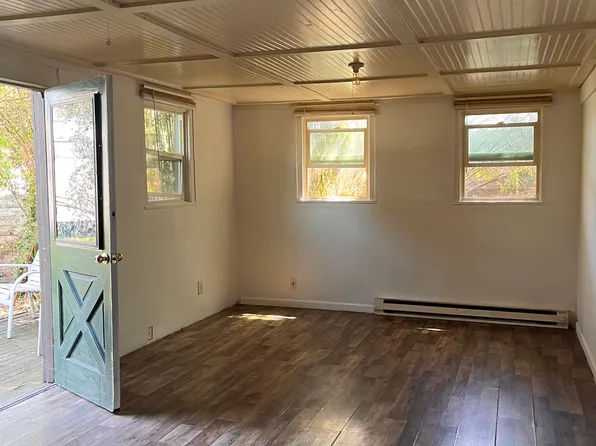 2493 Portland Aly, Eugene, OR 97405