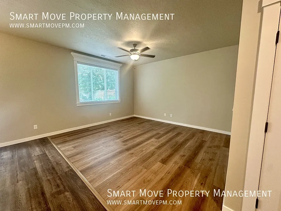 Spacious & Modern Living in the Heart of Meridian — Photo 4