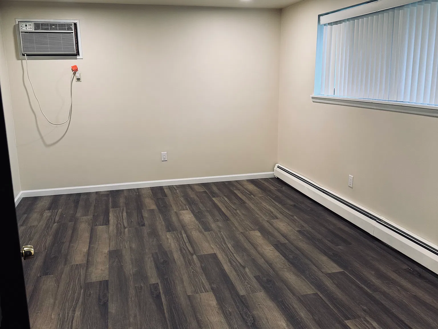 2 bed, 1000 sqft, $1,075 — Photo 2