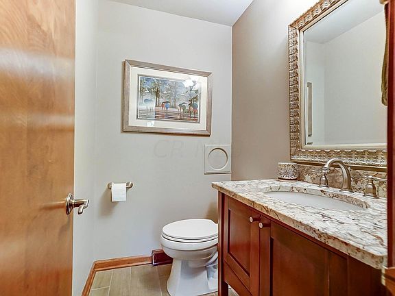 3rd image of 3409 Rolling Hills Ln