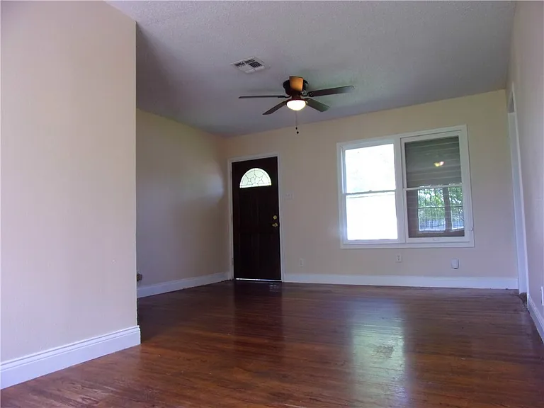 4434 Green Grove Dr — Photo 3