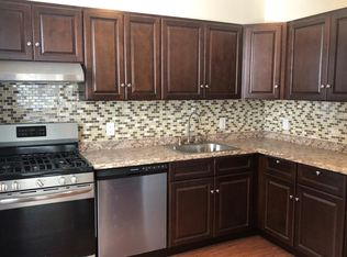 516 Marcellus Rd, Williston Park, NY 11596